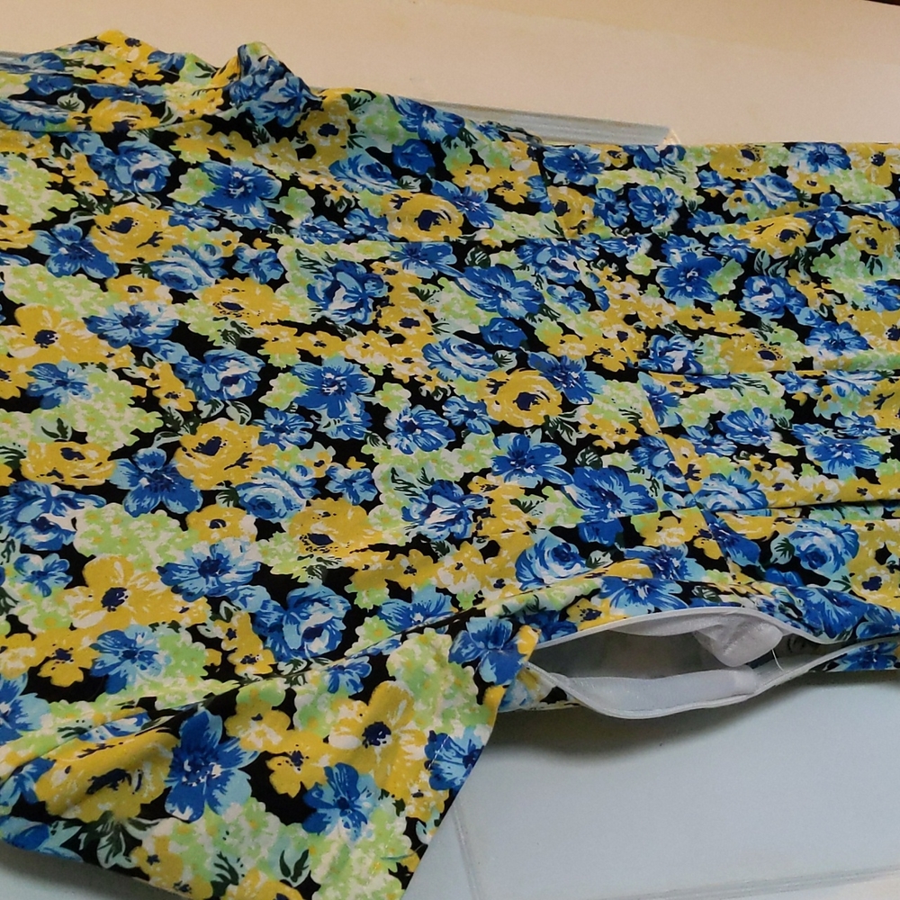 Lindy Bop Bright Dress - Picture 3 of 3